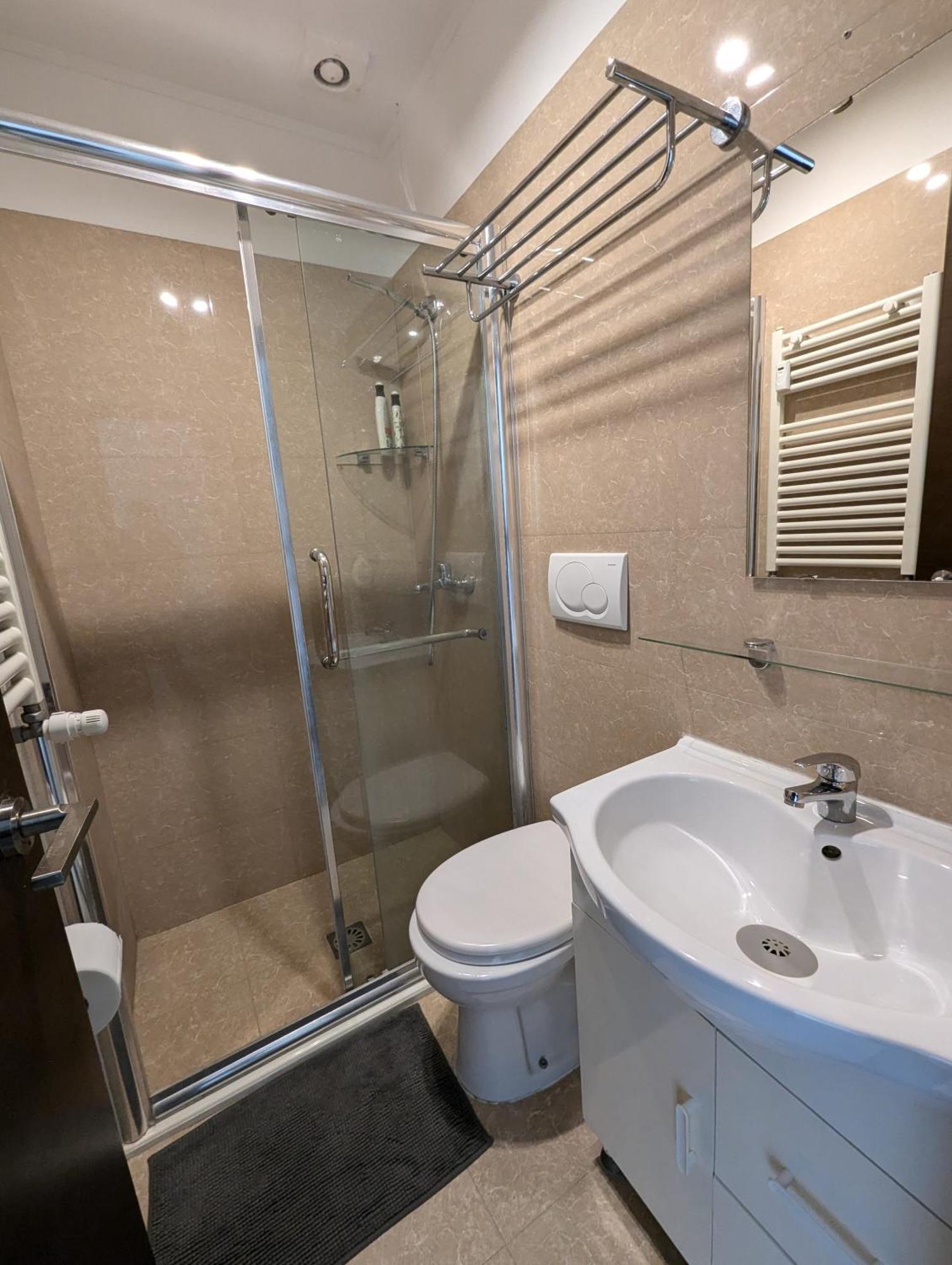 Roomz Romestay Kültér fotó